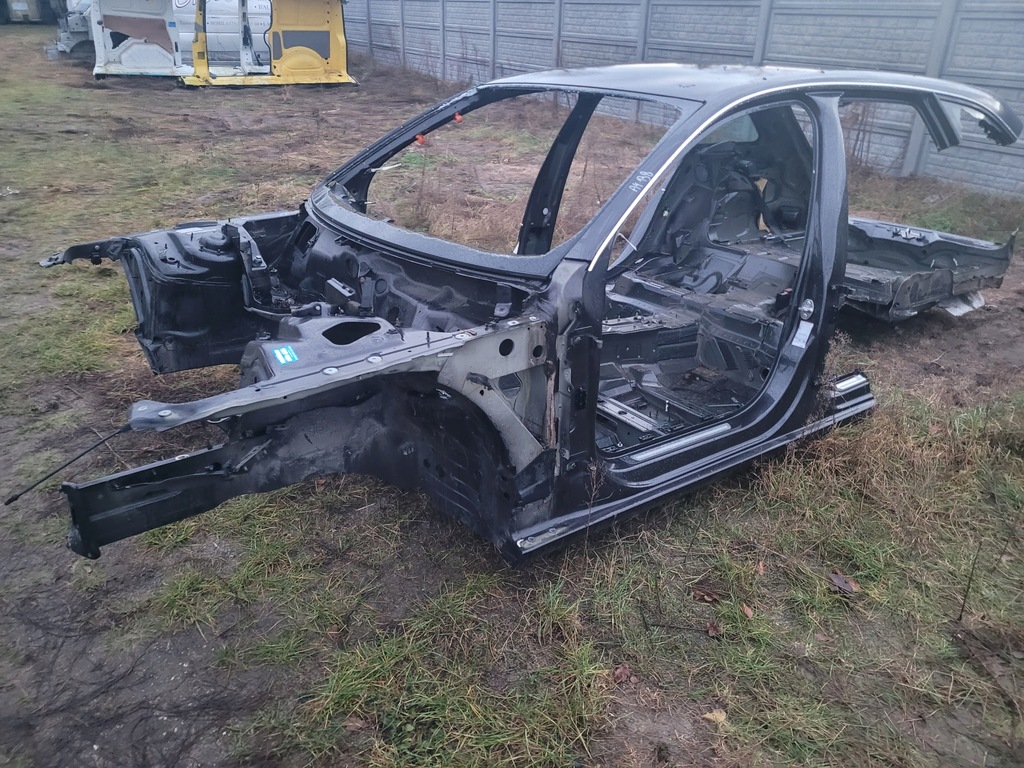 фото №1, Audi a4 b8 чверть ліва перед підкрилок