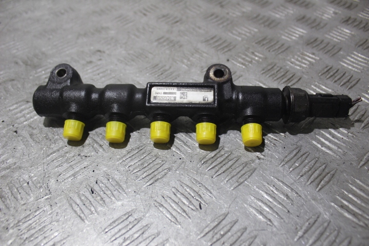 фото №1, Молдинг упорскування peugeot 207 1.6hdi