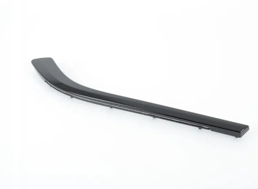 фото №1, Bmw 4 cabrio f33, f83 rear правый accent накладка 51437389774 7389774