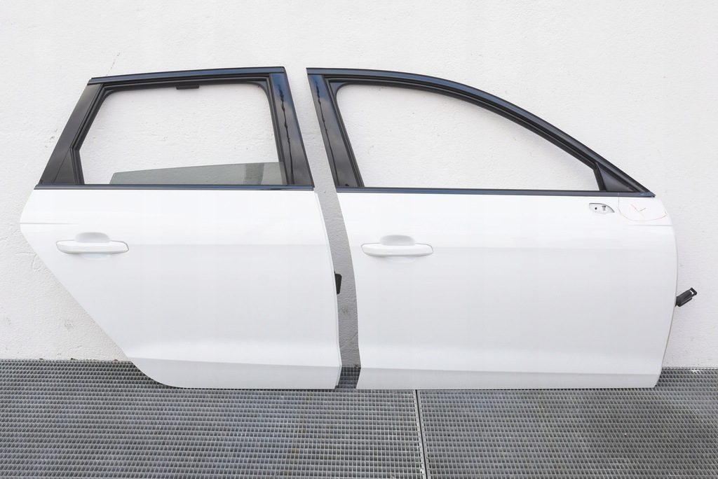 фото №9, Audi a4 b9 lift двері праве перед ly9c повний