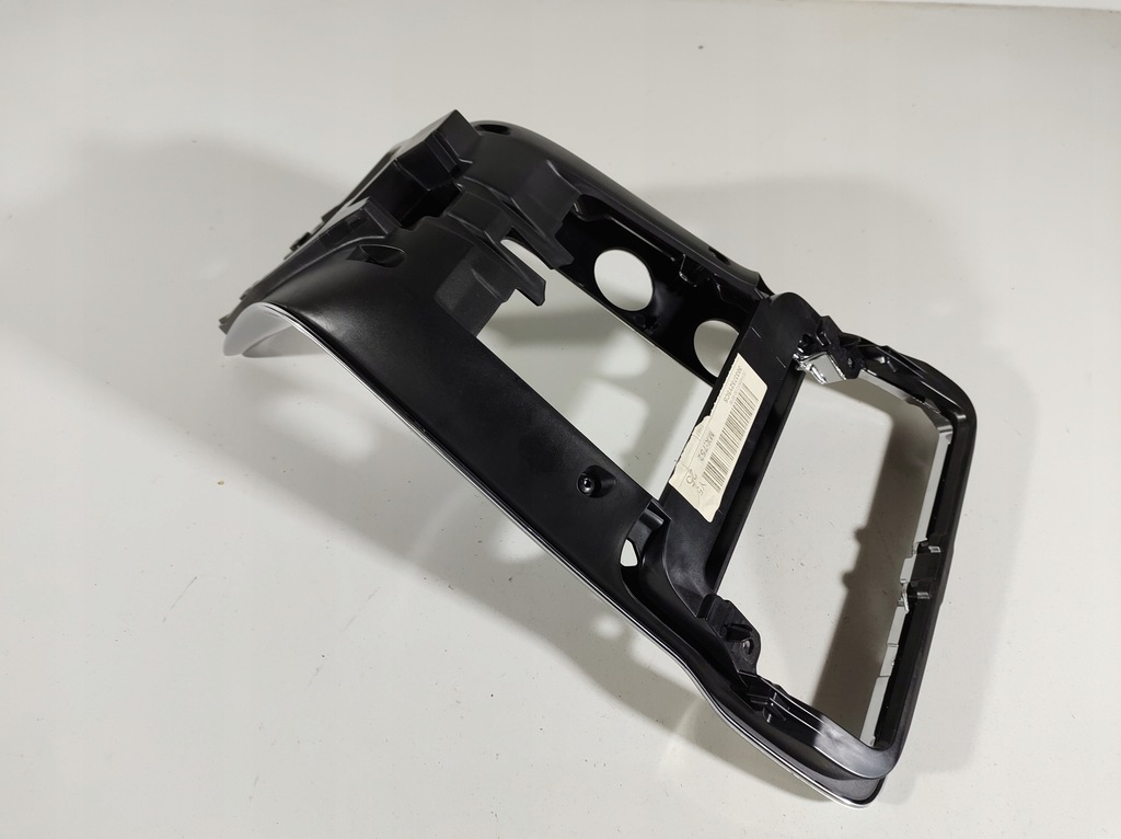 фото №12, Volvo v40 12- рамка радио панель обдув