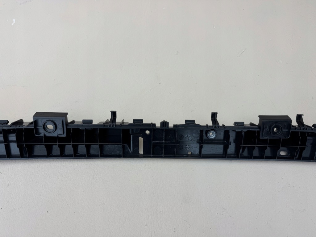 фото №12, Tesla model y 20r- направляющая кронштейн бампера задняя 1494045-00