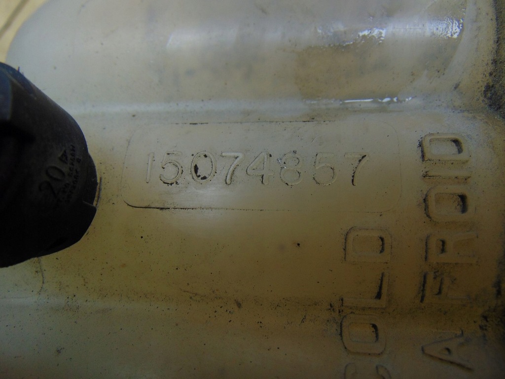 фото №10, Бак расширительный жидкость chevrolet tahoe ii 1999- 5.3 v8