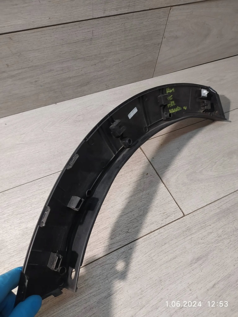 фото №7, 8588. korando iv молдинг крила лівий задня 7953037000