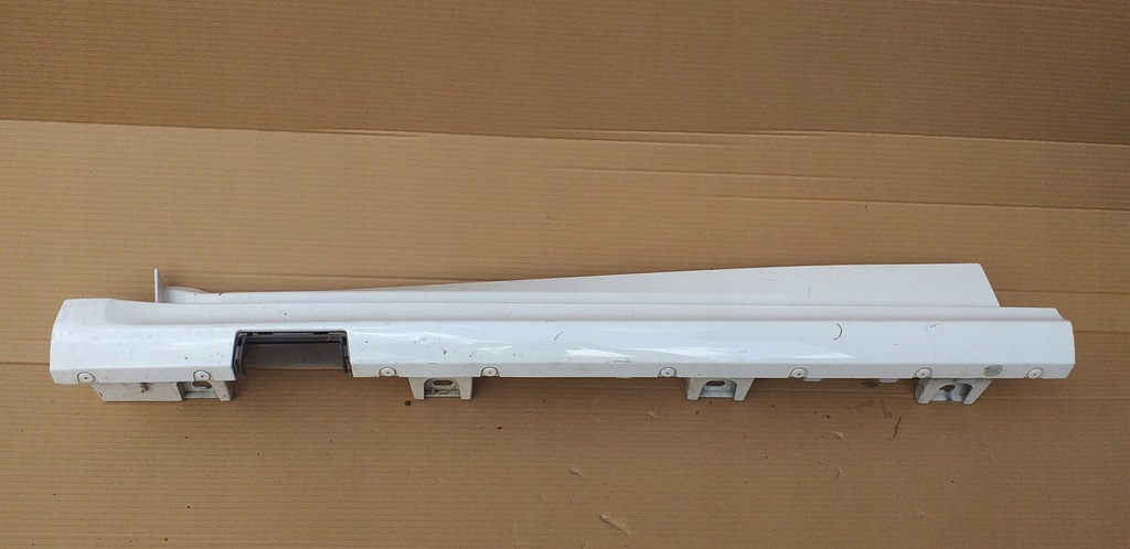 фото №1, Молдинг ліва na двері задні ford transit courier