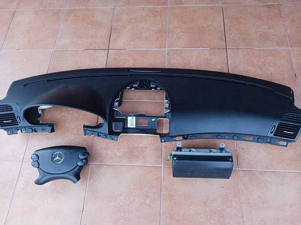 фото №1, Приборная панель подушки безопасности mercedes w211 lift