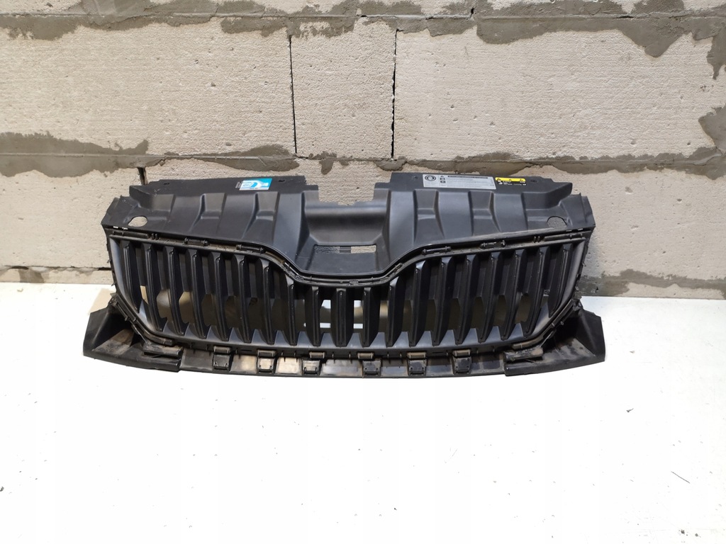 фото №1, Решётка радиатора fabia iii 6v0