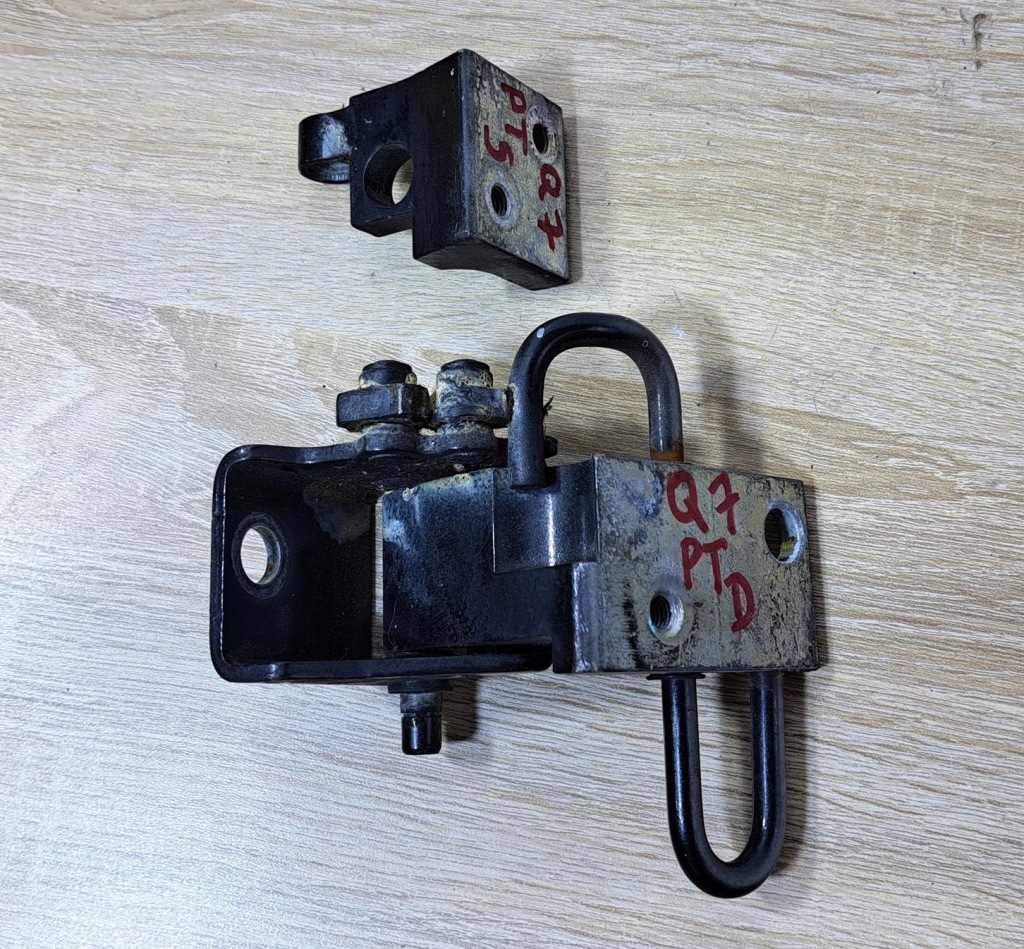 фото №1, Audi q7 4l lz7l петлі двері праве правий задня пара комплект #