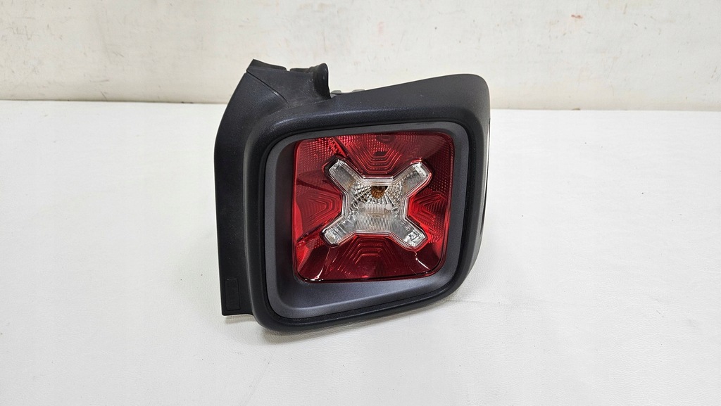 фото №1, Лампа задняя задняя правая jeep renegade trail hawk 520 52060577dx