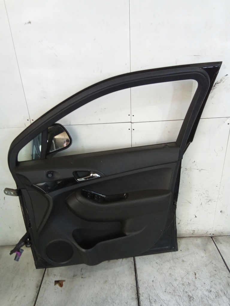 фото №10, J177 дверь правый перед chevrolet orlando gar