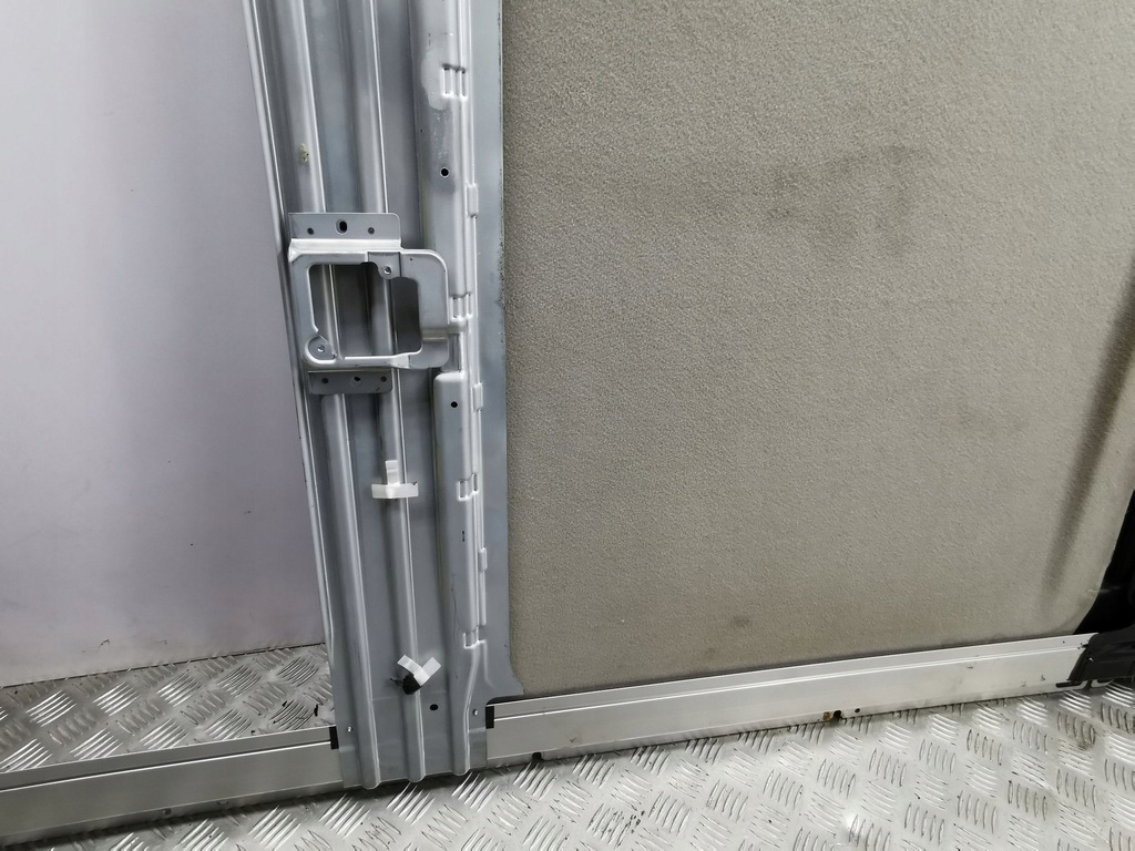 фото №7, Nissan x-trail t30 2005 люк комплект