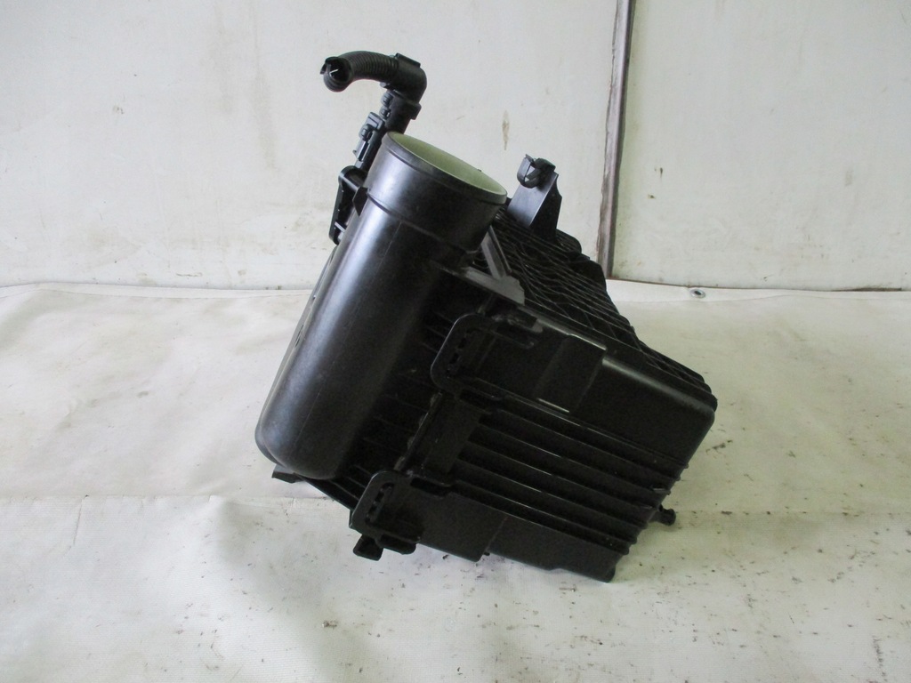 фото №7, Корпус фильтра воздуха renault espace v 2,0 dci 165007664r