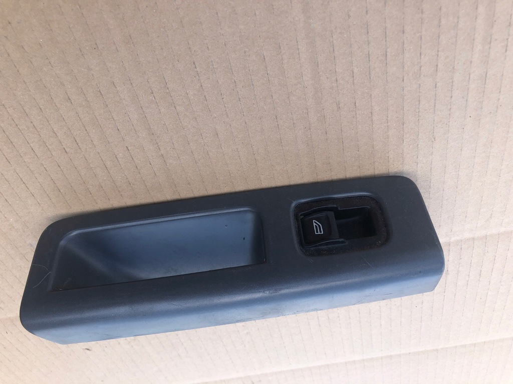 фото №1, Volvo s40 v50 dekor кронштейн лівий панель двері задня