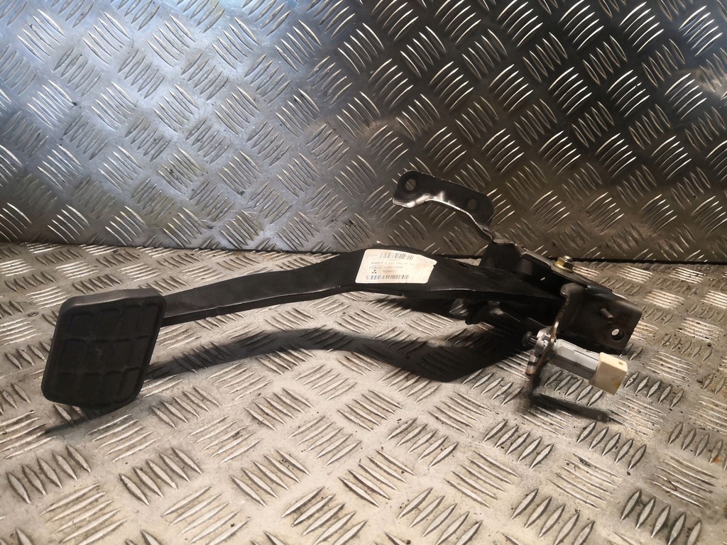 фото №2, Smart forfour i педаль гальма