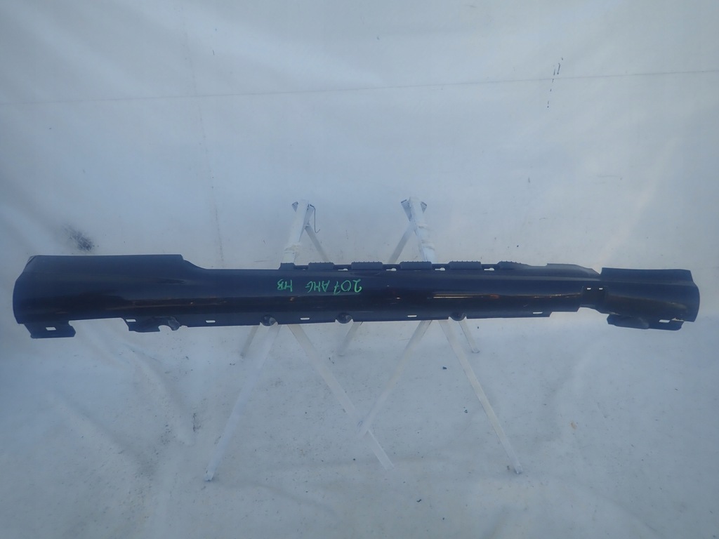 фото №1, Mercedes e-klasa w207 amg coupe порог правый молдинг