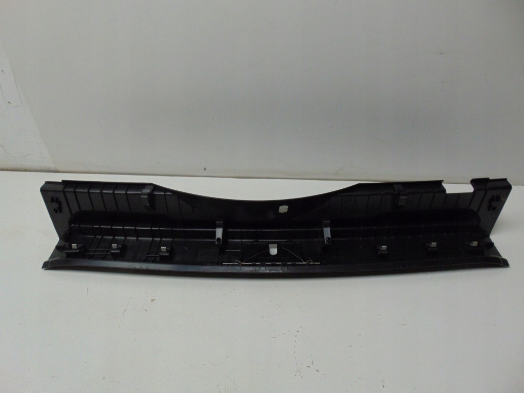 Защита порог задняя vw passat b8 3g9863459c в Украине