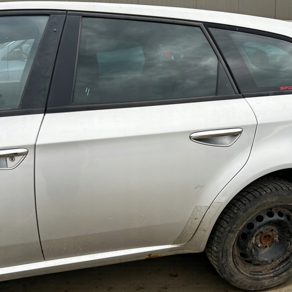 Купити Двері ліва задній задні alfa romeo 159 універсал колір 565/a