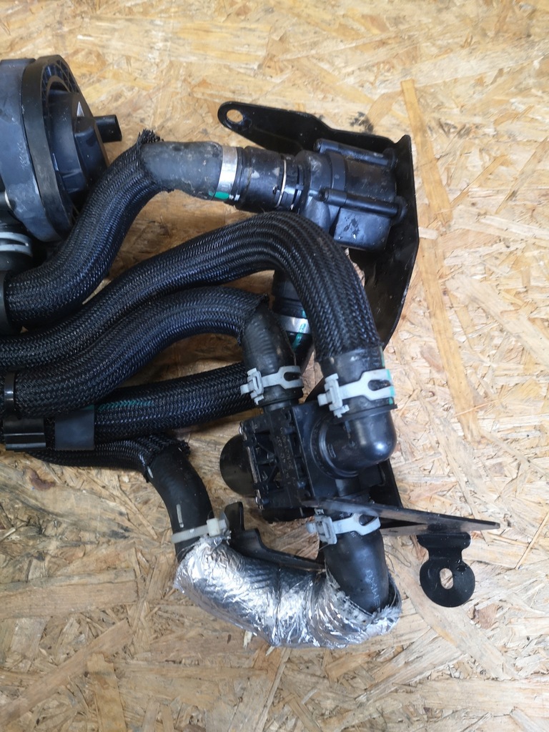 фото №10, Discovery sport l550 шланги wody магистраль помпа j9d3-8501-aa l8d2-8c504-ad