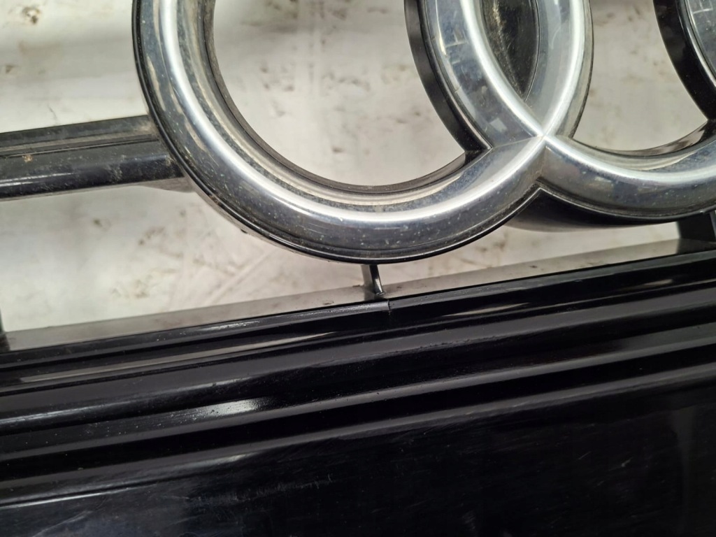 Решітка  audi a6 c7 4g0 2011-2014r. 4g0853653 Київ