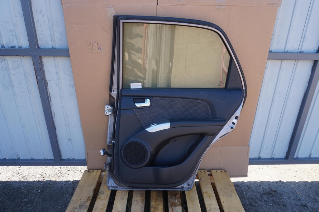 фото №11, Kia sportage ii je дверь правое задние 8q молдинг стекло nr.471