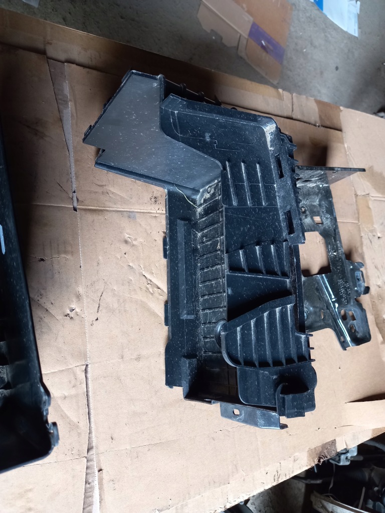 C3 3 1.5bluehdi основа корпус акумулятор комплект Недорого