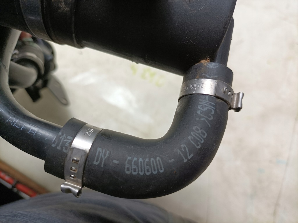 фото №8, Maserati qatroporte 04-датчик давления usa