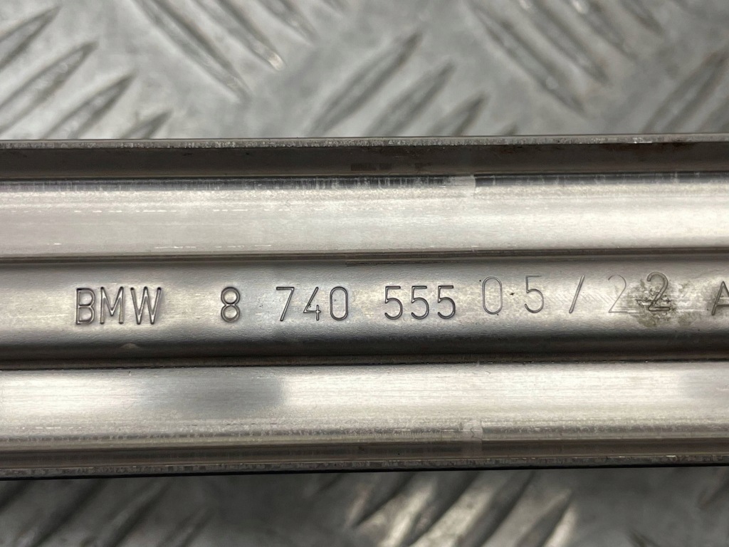 фото №8, Bmw оригінальний номер 8740555 9485648 2' g42 стрічка стяжна кронштейн бака пального