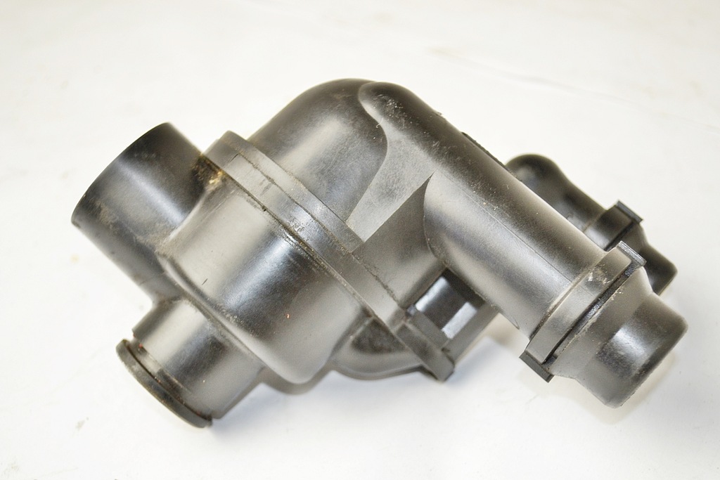 фото №1, Freelander корпус термостат pen 100540 pem 100860