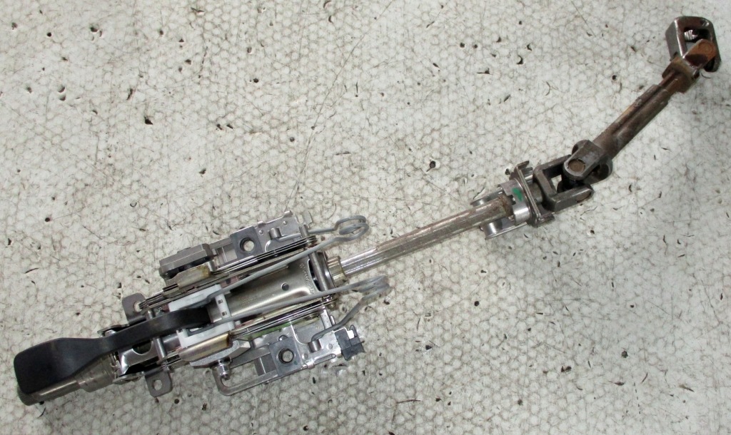 фото №1, Roomster крестовина колонка рулевая