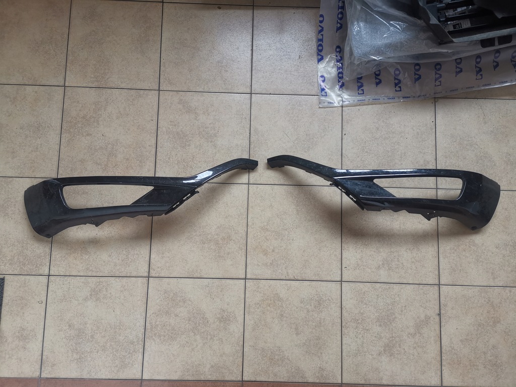 фото №1, Volvo xc90 ii спойлер бампера накладка решітка -