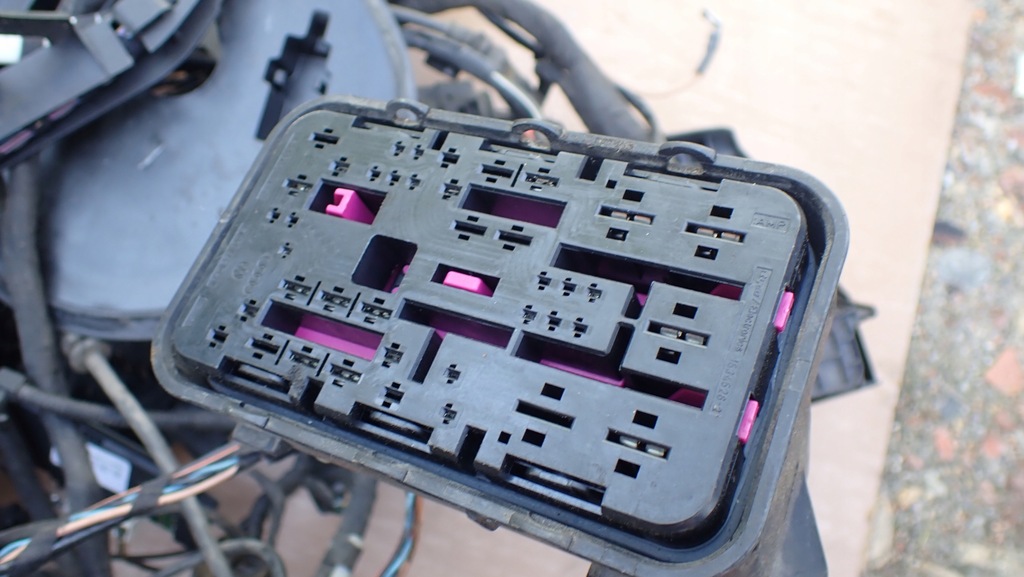 фото №7, Vw jetta 5c электропроводка консоли салона двигателя 2.0