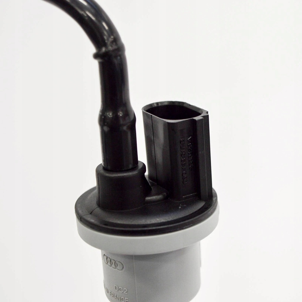 фото №8, Audi q2 шланг соединительный wąż 04e133366ct oem