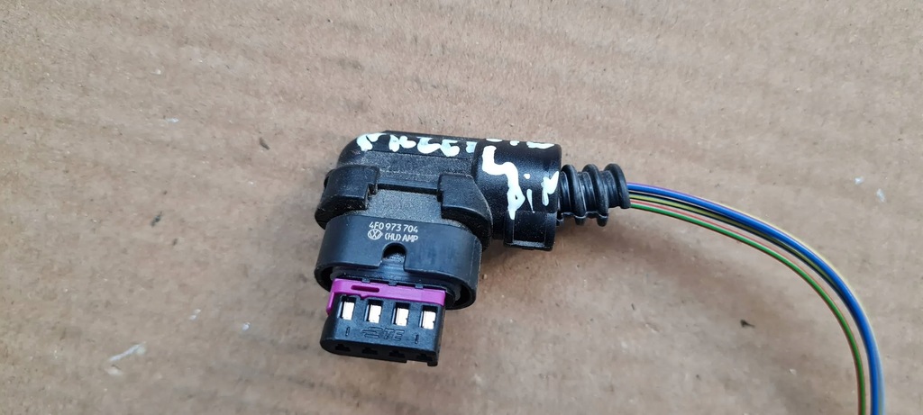 фото №6, Q5 80a штекер колодка з'єднувач витратомір 4f0973704 a4 b9 8w q5 vw audi