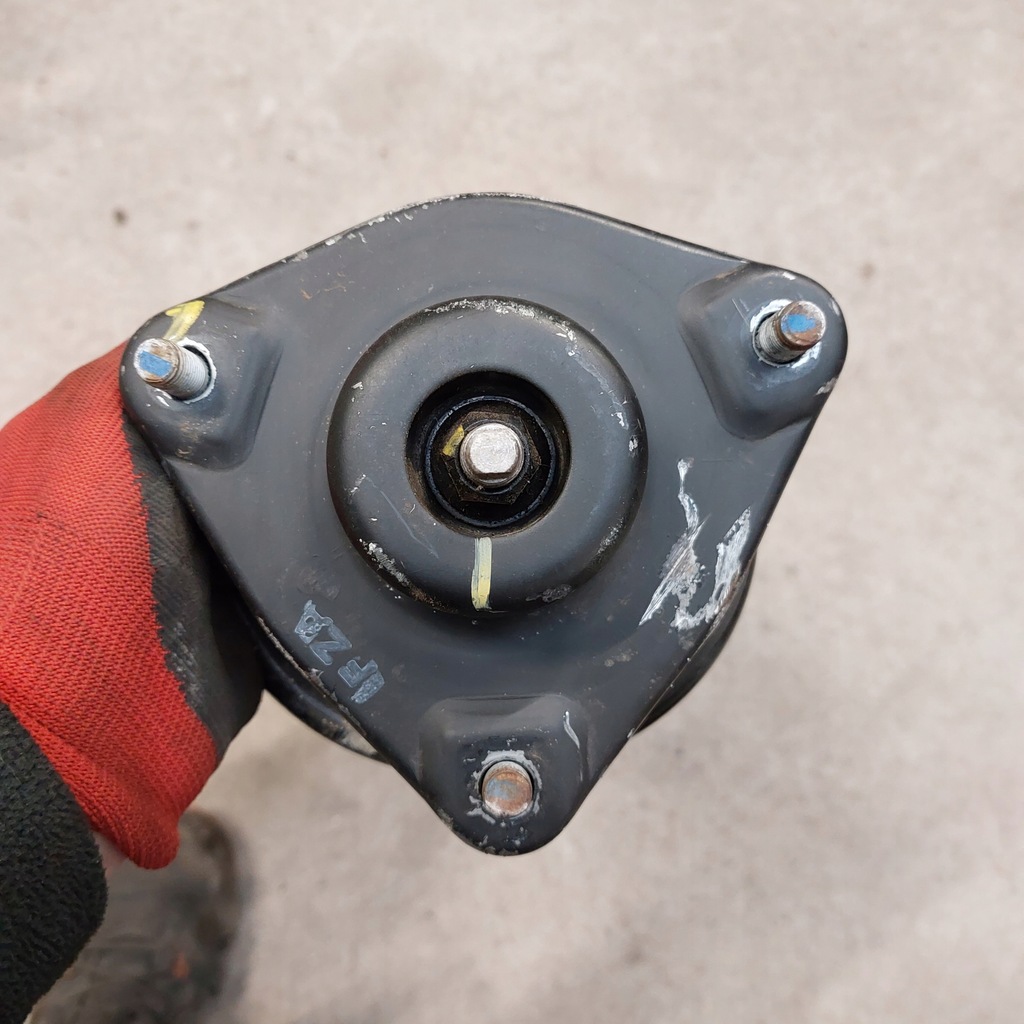 фото №15, Hyundai ix35 1,7 2013 амортизатор пружина правый перед с nowego автомобиля