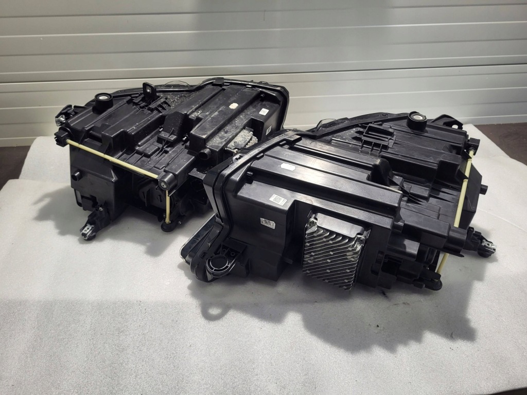 фото №8, Audi q4 e-tron matrix led комплект лампа перед 89a941035 / 89a941036