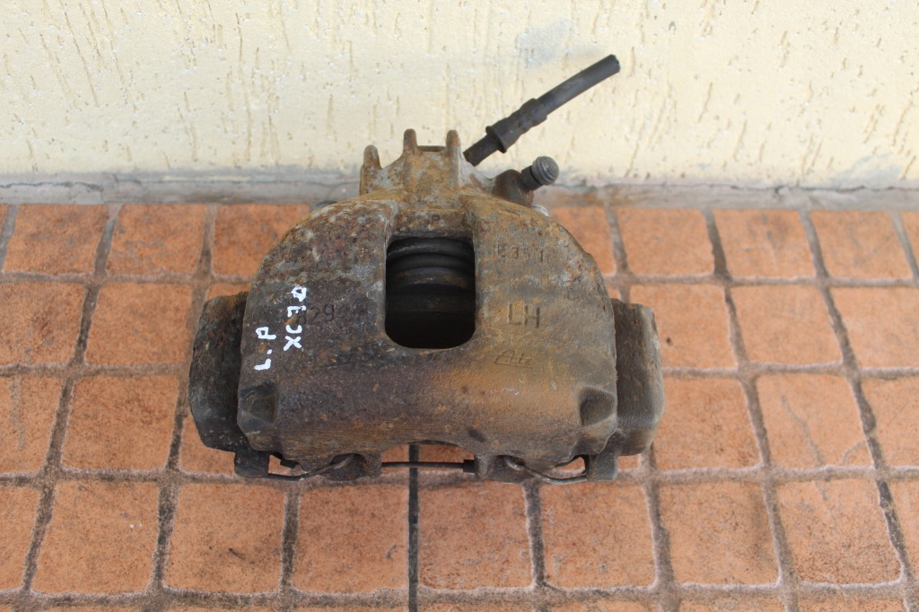 фото №1, Суппорт тормозной левый перед передний volvo xc70 i 2.4 d5