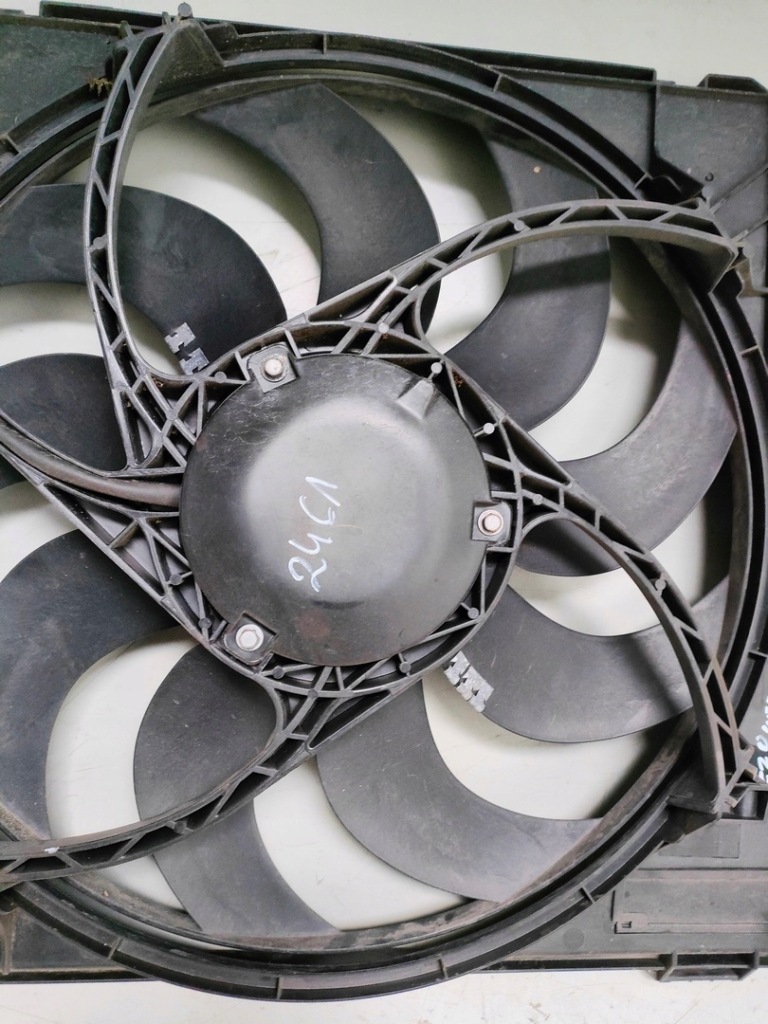 Bmw f20 рестайлинг  b37 вентилятор радиатора Доставка