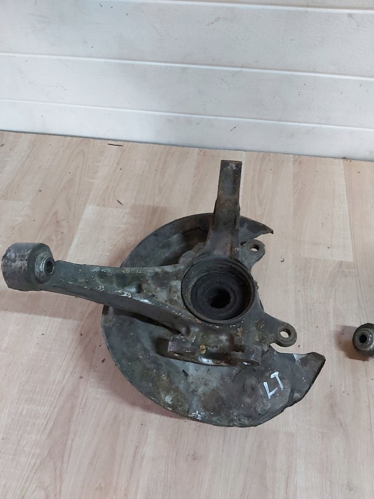 фото №5, Toyota mr2 sw20 поворотный кулак задняя защита ступица