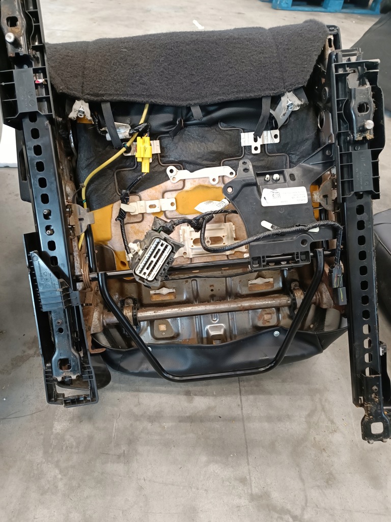 фото №14, Ford fusion mk5 hybrid сиденья передние перед