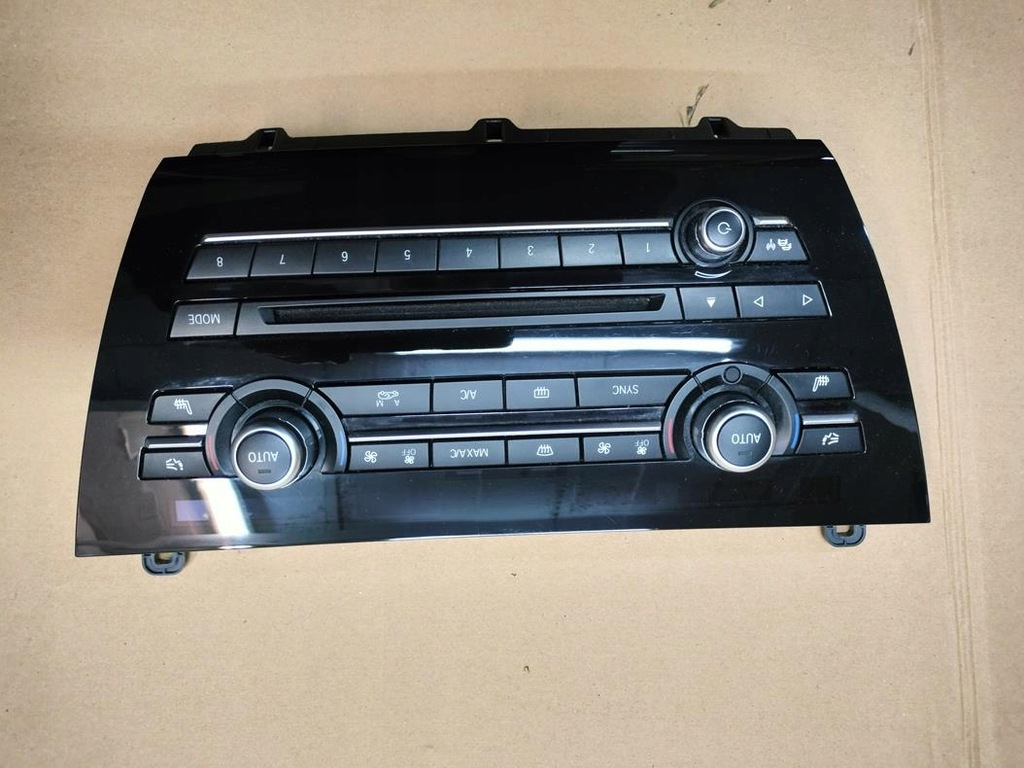 фото №1, Панель кондиционера bmw f15 f16 6831942 new 2017 rok идеальное состояние żadnej ryski