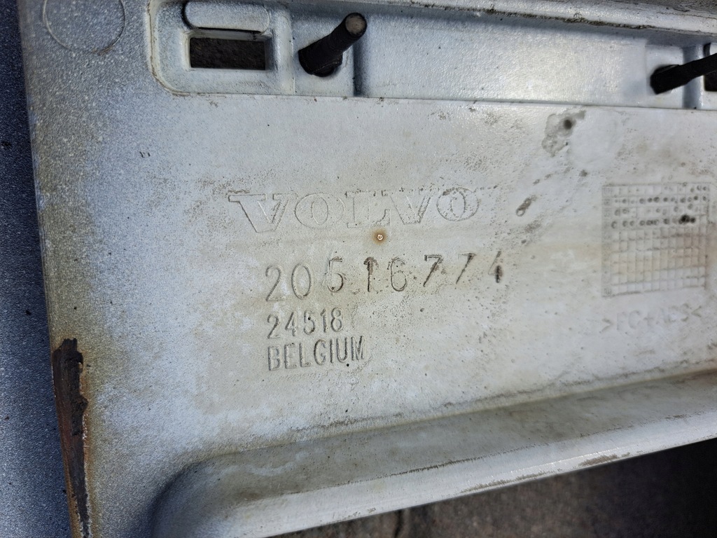 фото №13, Решётка радиатора решётка радиатора капот нижняя volvo fh fm 9 12 13