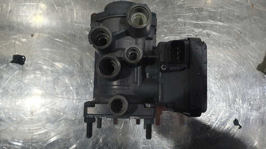 Купить Клапан модулятор ebs mercedes actros mp 4 a0014311013