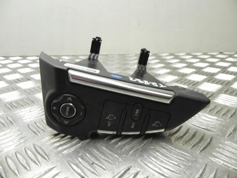 фото №1, Кнопки na руля land rover range rover sport 2011 ah3213d767ac