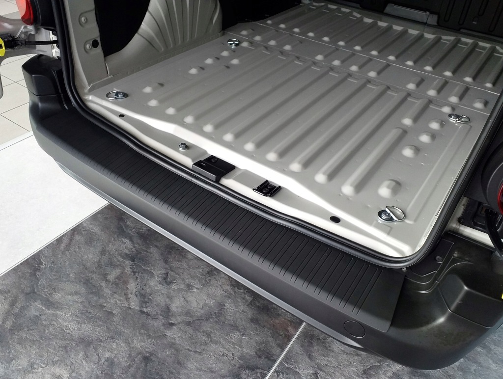 фото №3, Peugeot rifter 2018- накладка na бампер молдинг