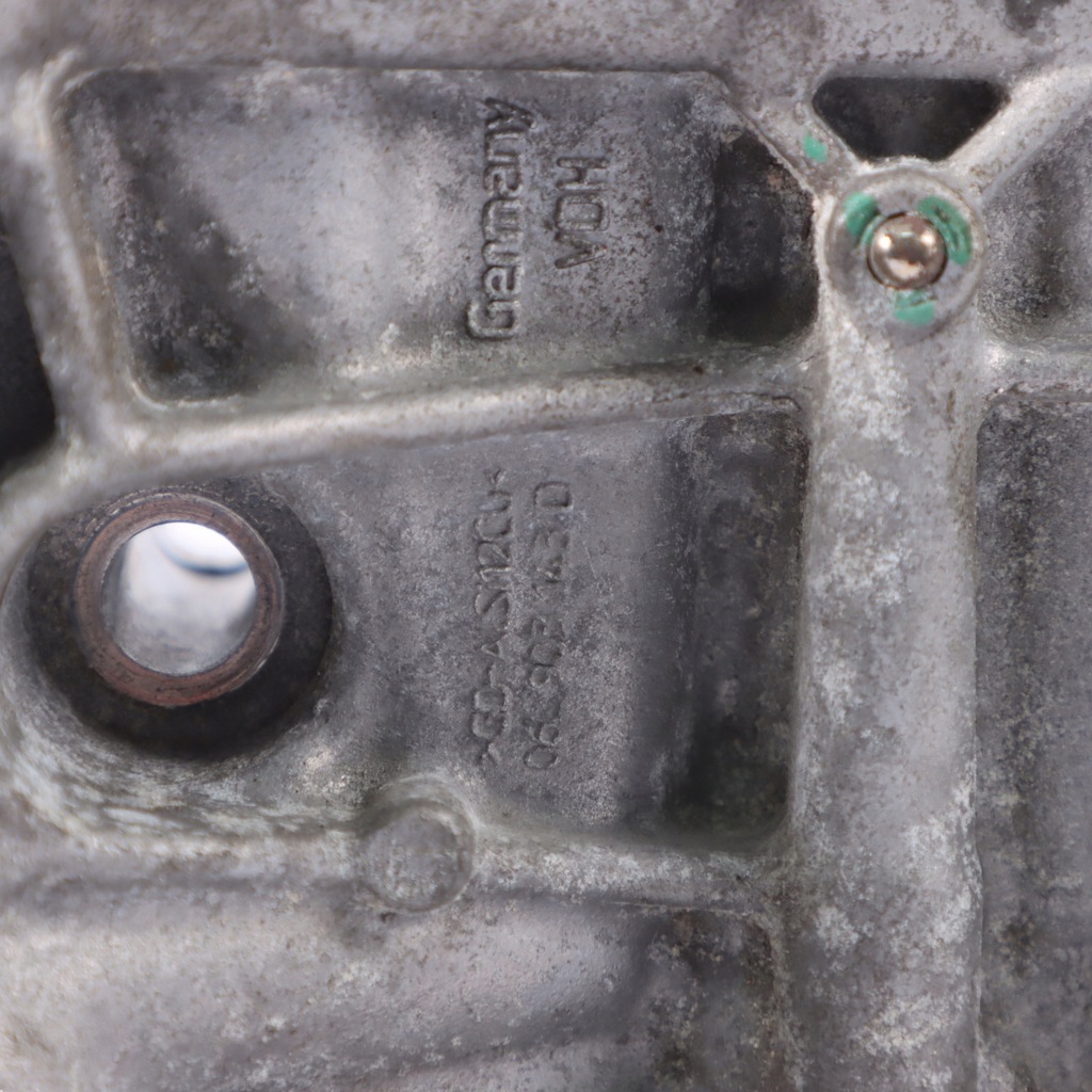 фото №9, Audi s3 8v 2.0 tfsi djha основание фильтра масла 06l903143d