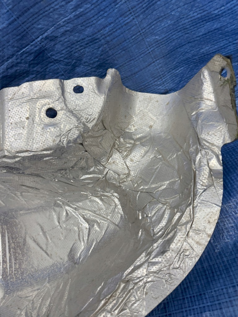 фото №11, Защита тепловая renault austral 1.2 e-tech 747511587r автоматическая коробка передач