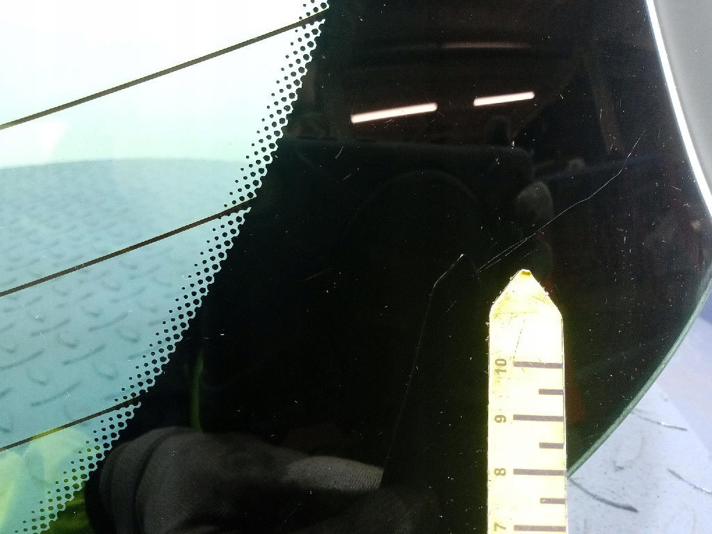 фото №10, Hyundai ix35 i стекло задняя крышки задний