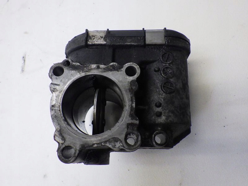 фото №1, Дроссельная заслонка trafic vivaro ii 2.0 dci 8200330810