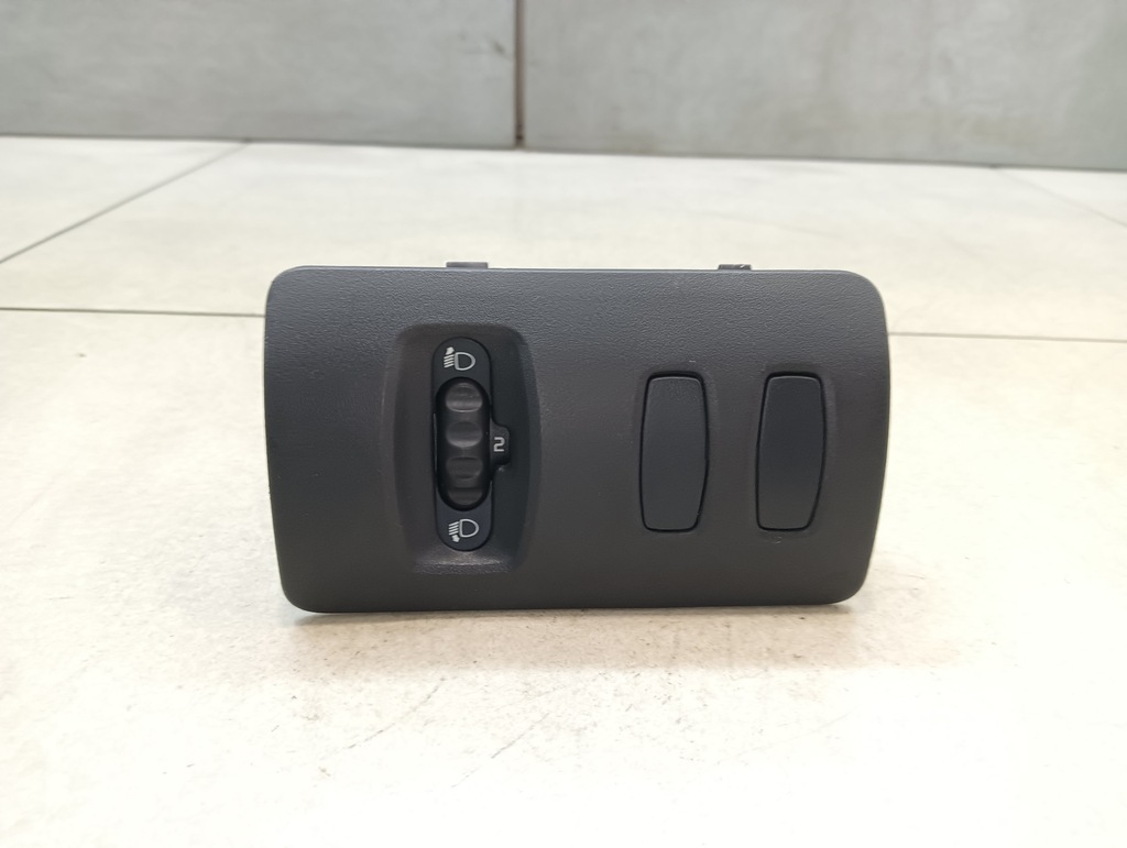 фото №1, Регулятор света renault clio iii 1.2 8200379685