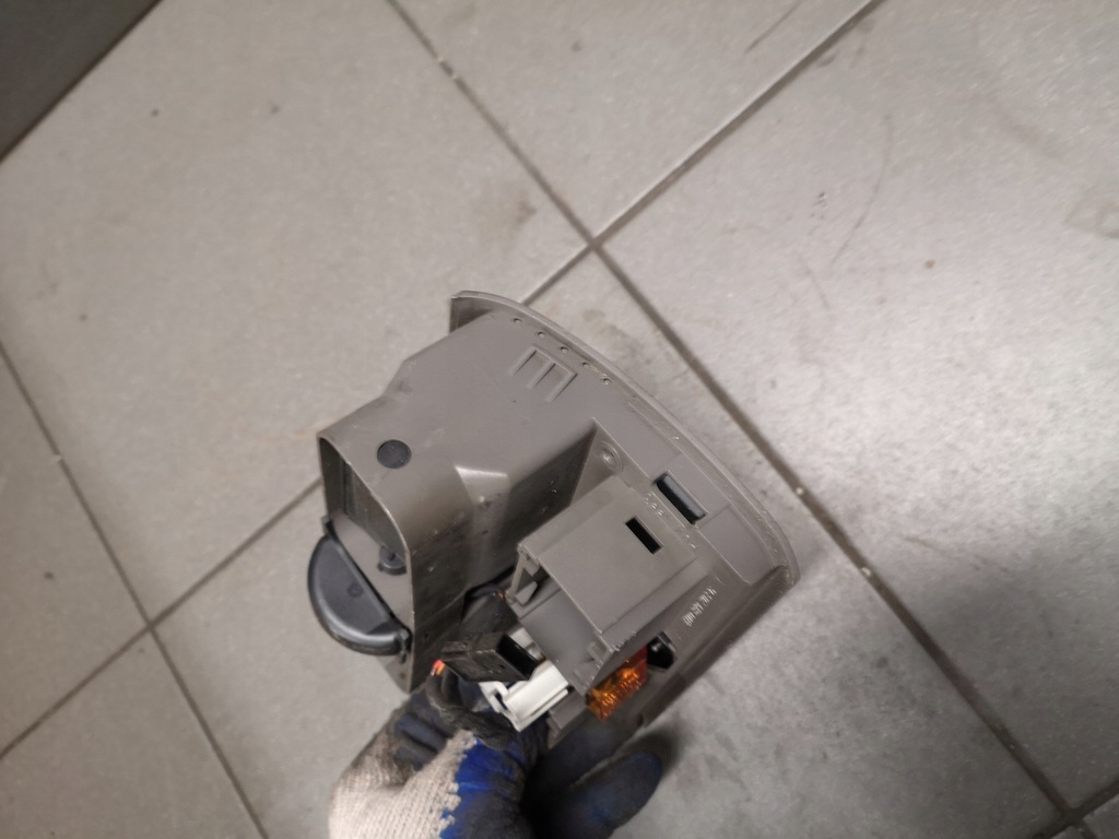 фото №7, Решётка обдув туннель задняя audi a8 d2 4d0819203g